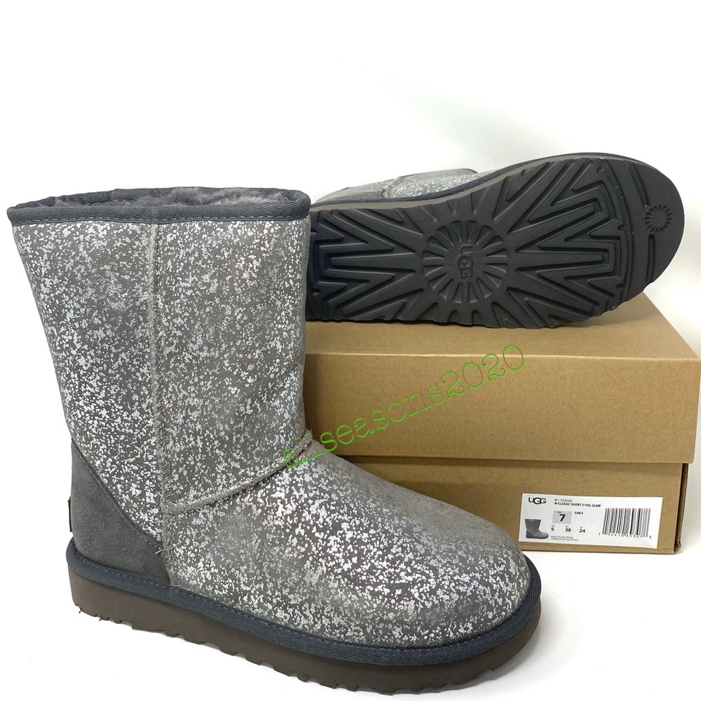 🌿SPRING SALE🌿 UGG Classic Short 2 Foil Glam Women’s Boots Size 7 - Picture 3 of 9